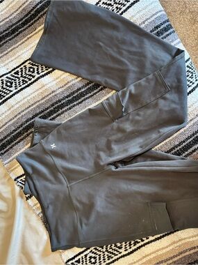 Hurley Black Hoodie with Subtle Logo Tag